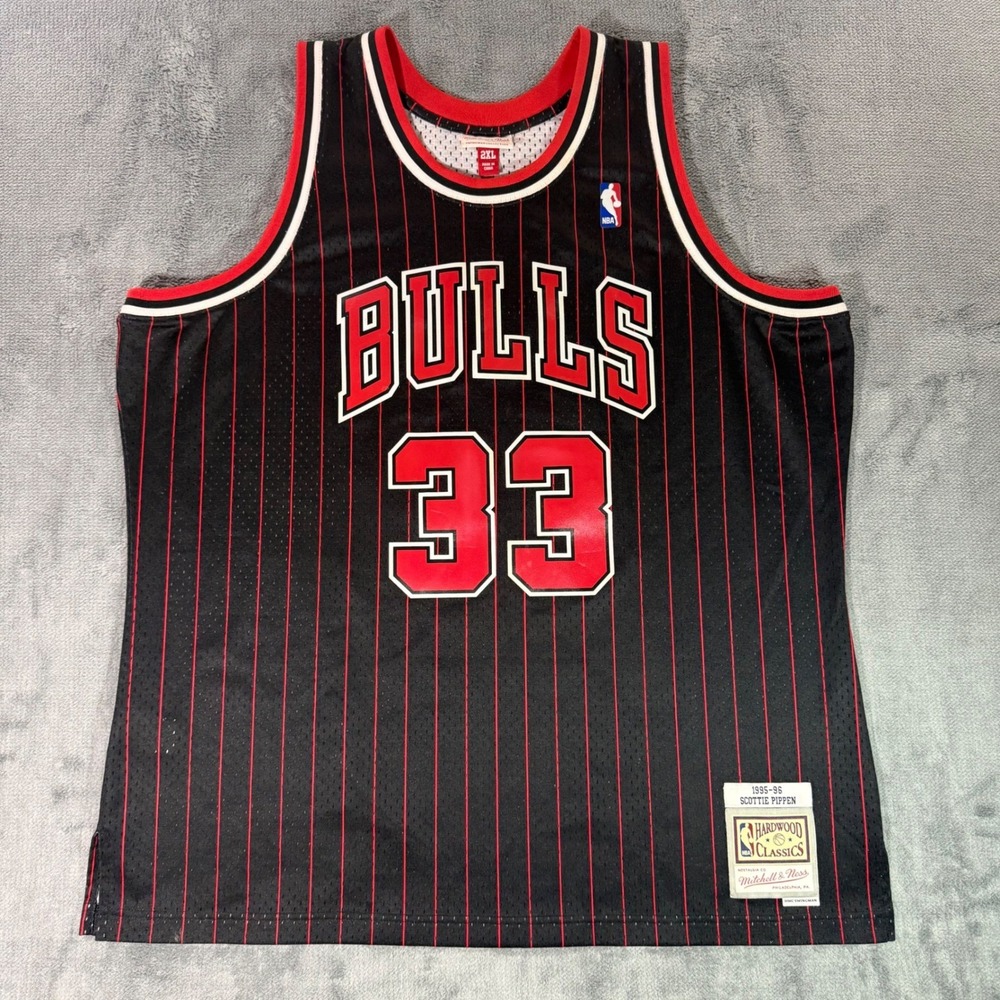 Mitchell & Ness Scottie Pippen Chicago Bulls 1995-96 Pinstripe Jersey Mens 2XL